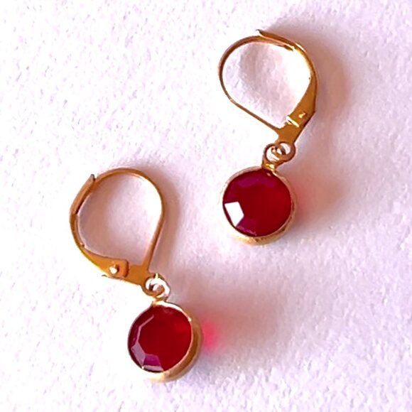 Red Stone Crystal Earrings - Picture 2 of 4
